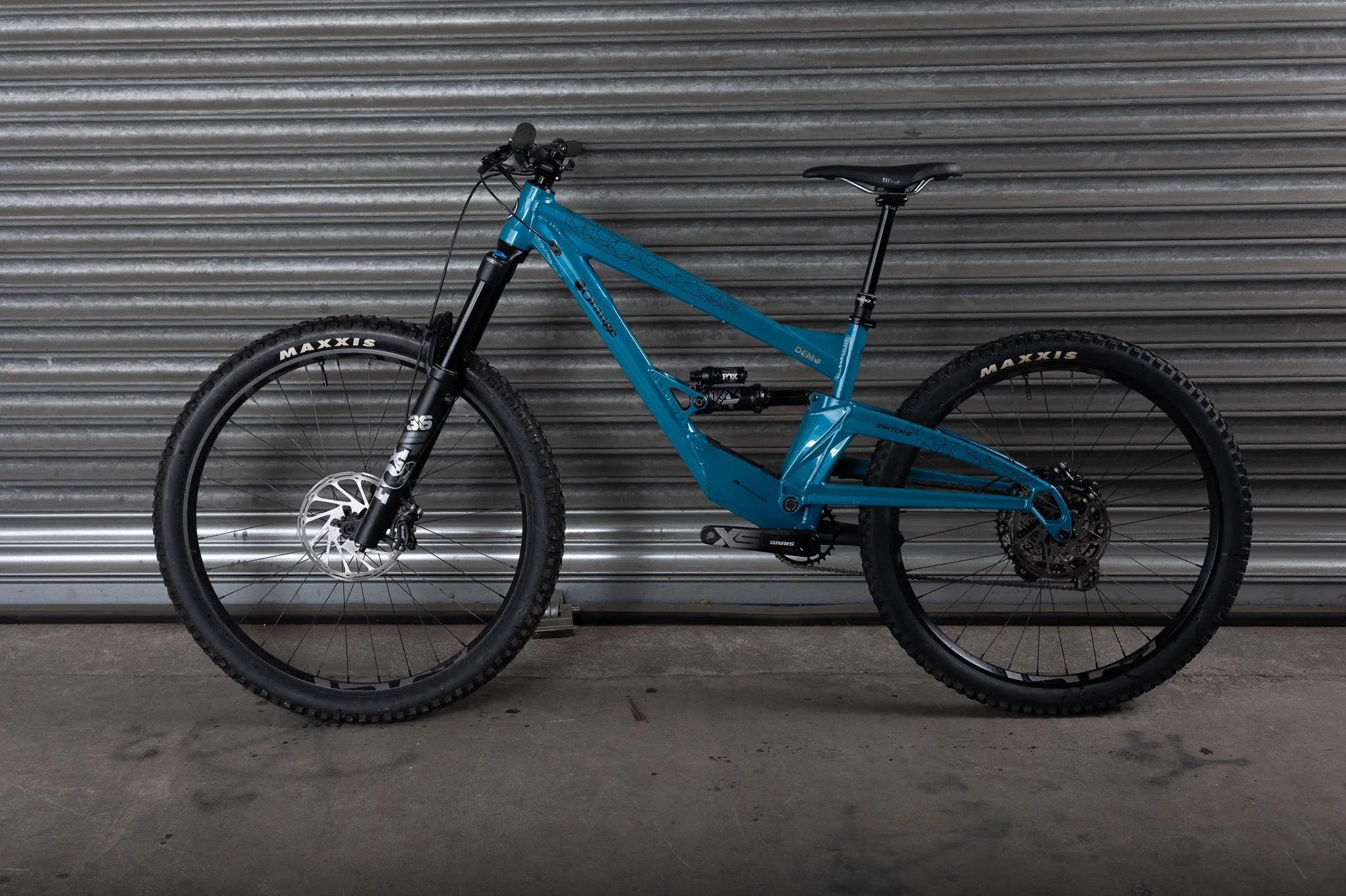 Ex-Demo 2025 Switch 6 Pro, Large, Yorkshire Teal - Image 6