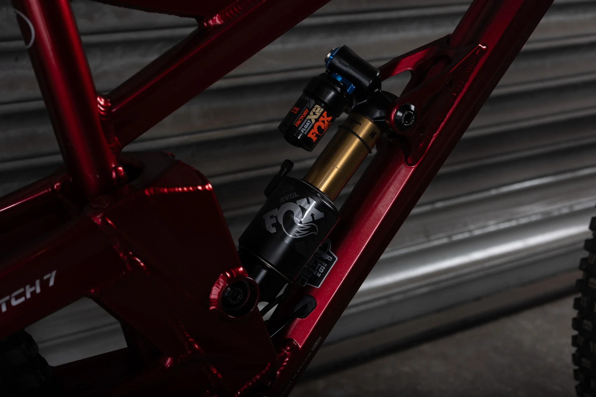 Ex-Demo 2025 Switch 7 Factory, Large, OxBlood Red - Image 6