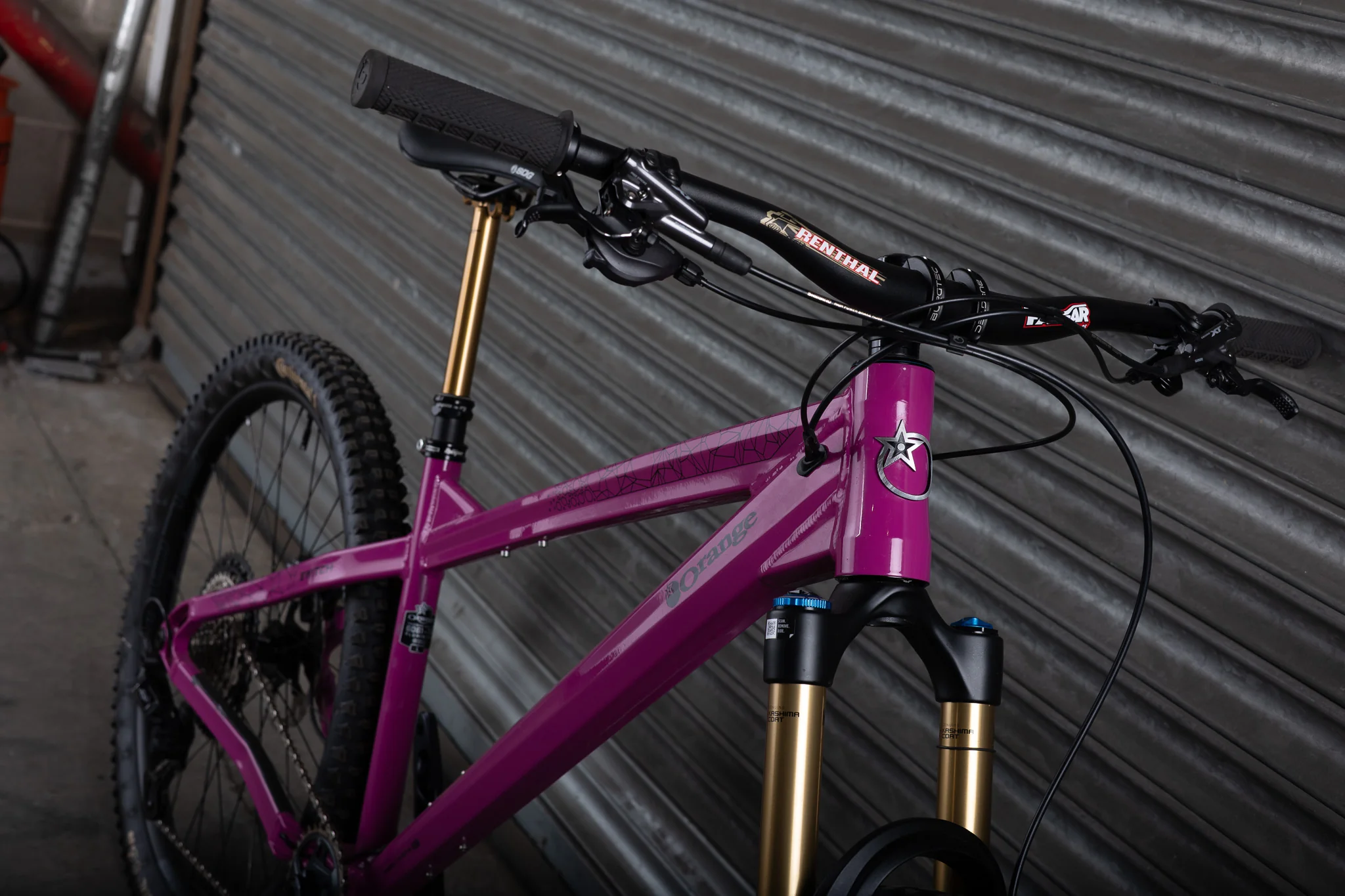 Ex-Demo 2025 Switch Hardtail Factory, Large, Fuchsia - Image 4