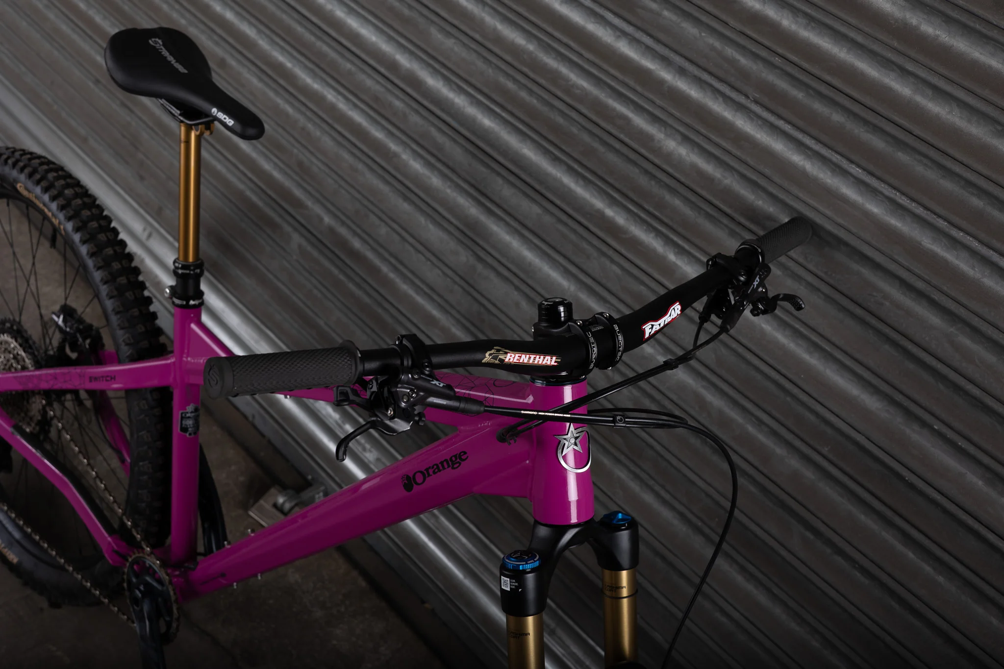 Ex-Demo 2025 Switch Hardtail Factory, Large, Fuchsia - Image 5