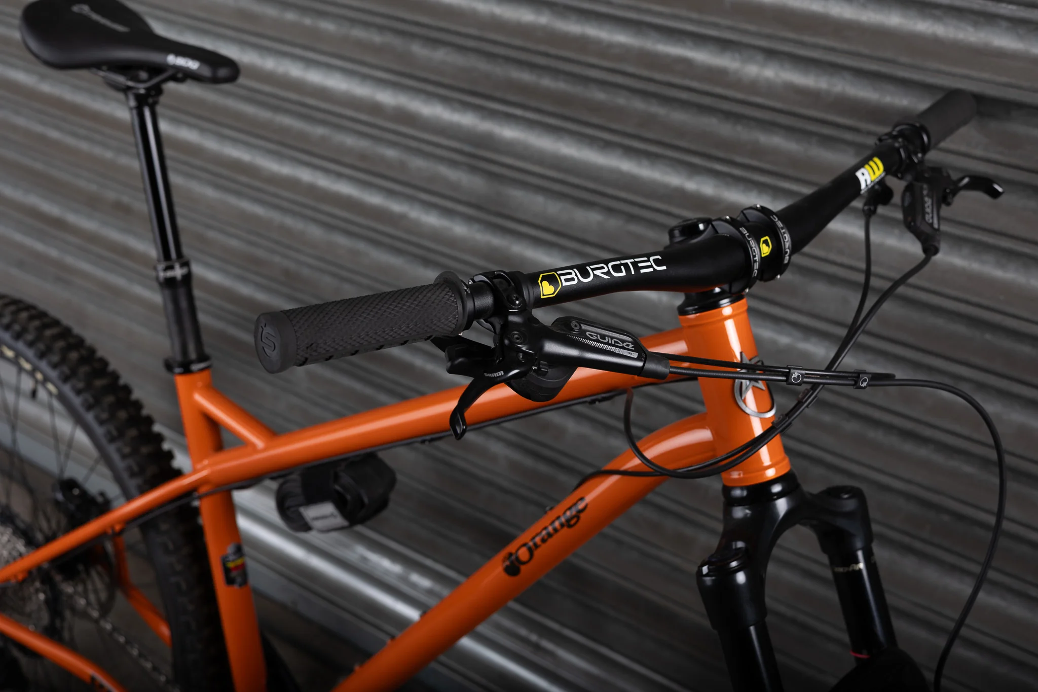 P7 MX RS, Large, Fizzy Orange - Image 8