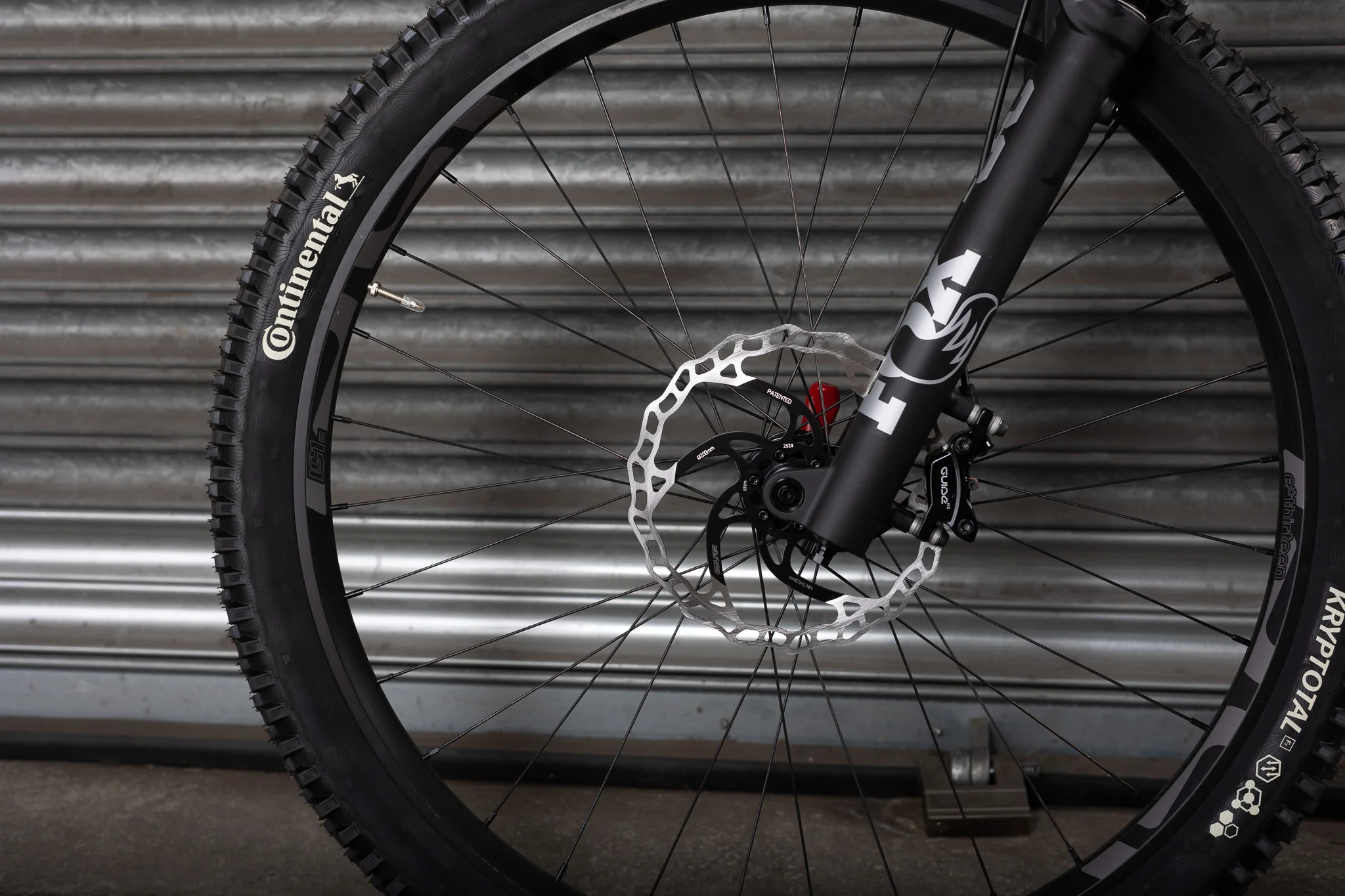 BRAND NEW! Phase Evo 29 Pro, Medium, Charcoal Grey - Image 16